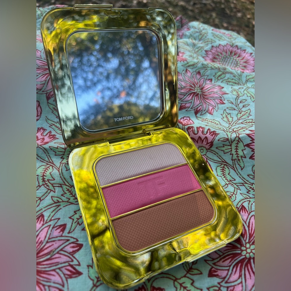 NWT Tom Ford Soleil Contouring Compact